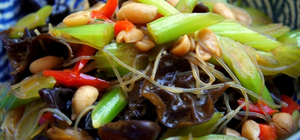Celery salad with black fungus and peanuts (Liang Ban 涼拌) (vegan)