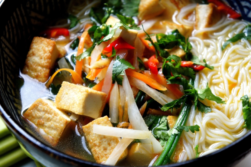 Tofu and noodle soup (low FODMAP, gluten free, vegan)